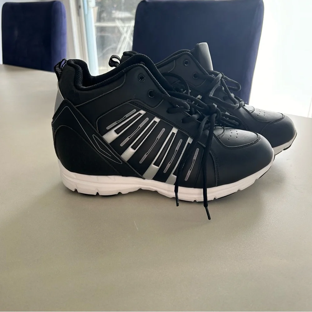 Camden K3328 3.8”elevator height sporty look black sneaker, size U.S. 10 - Picture 3 of 7